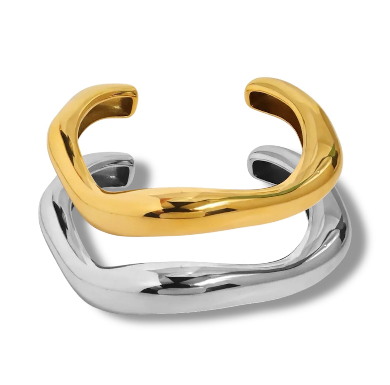 Ava Bangle