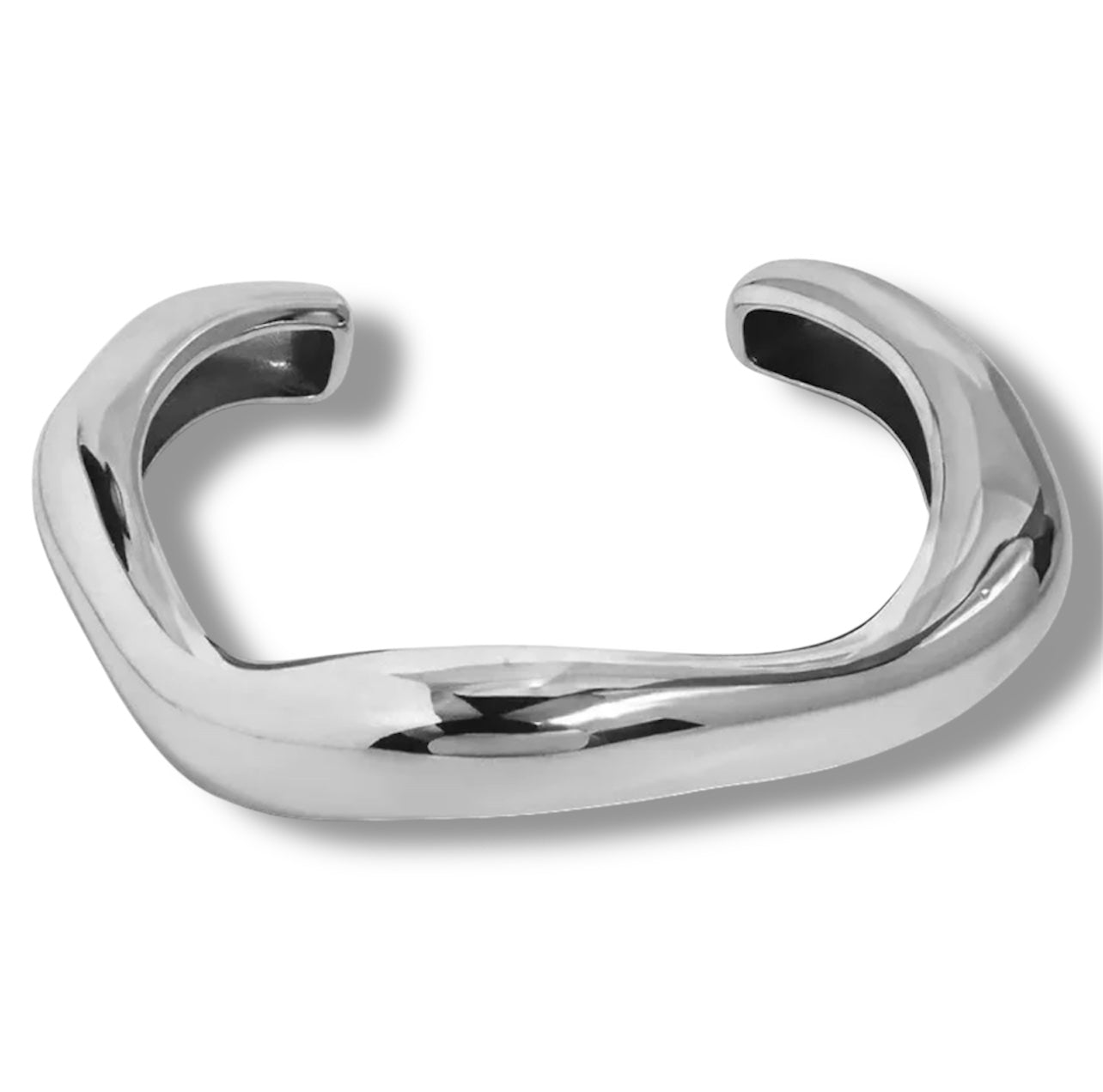 Ava Bangle
