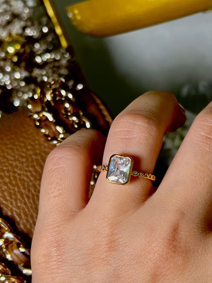 Amalia ring