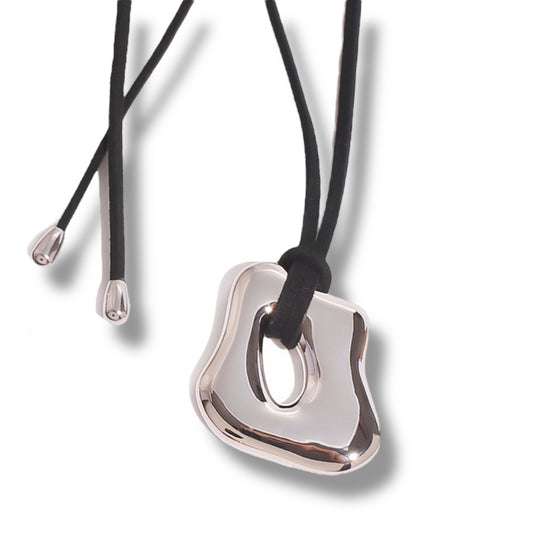 Victoria Necklace (Black & Silver)