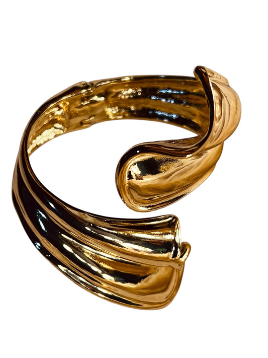 Dalila Bangle